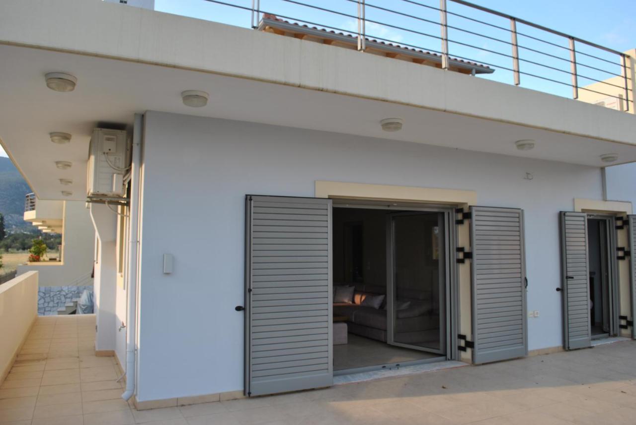 Artemis - Marina Apartments Evia Exteriör bild