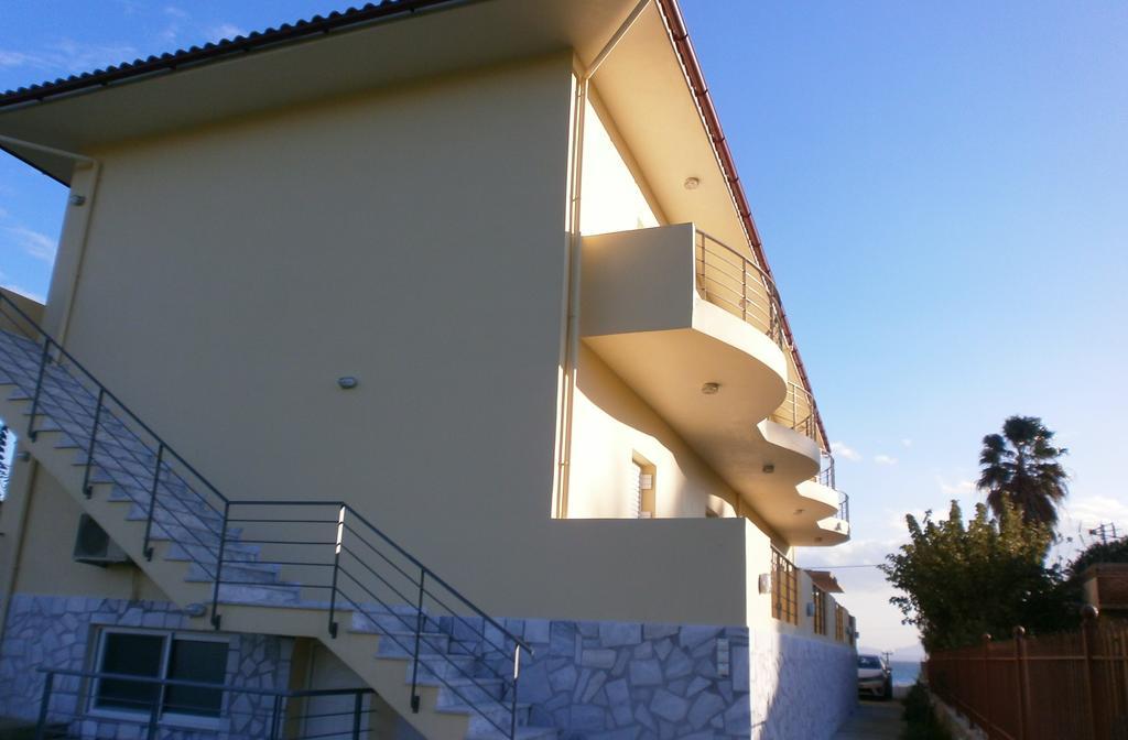 Artemis - Marina Apartments Evia Rum bild
