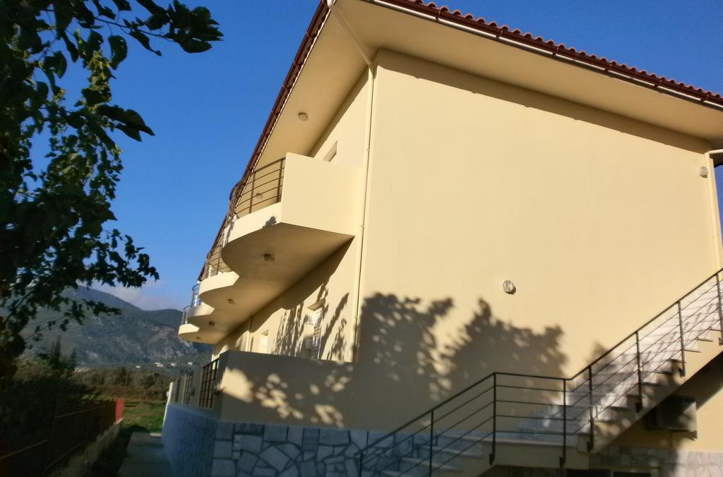 Artemis - Marina Apartments Evia Rum bild