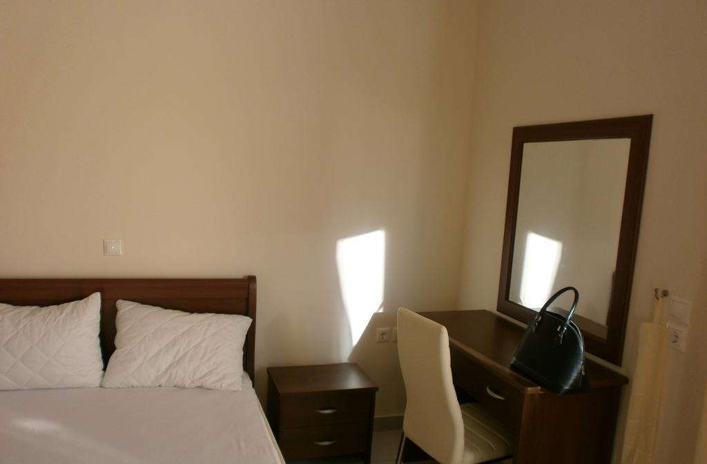 Artemis - Marina Apartments Evia Rum bild